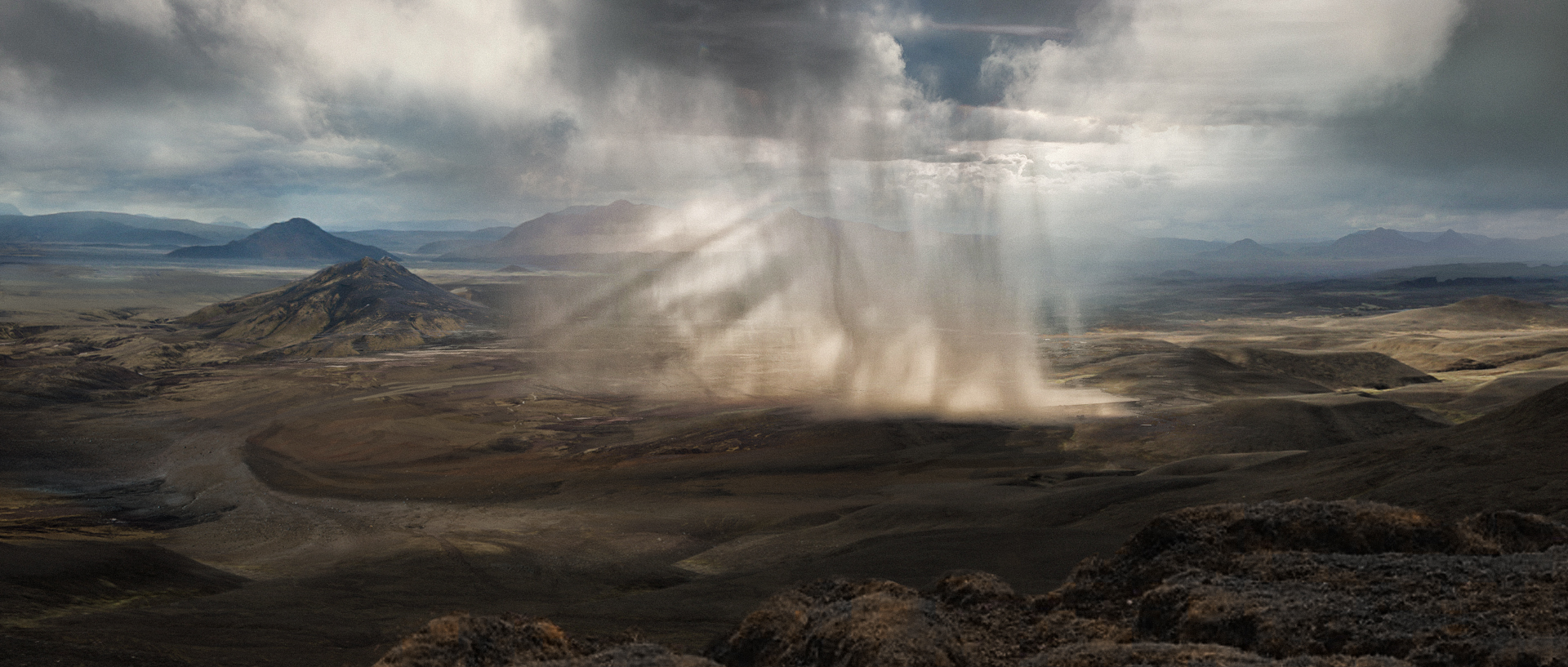 desert_concept_art_rain-dust